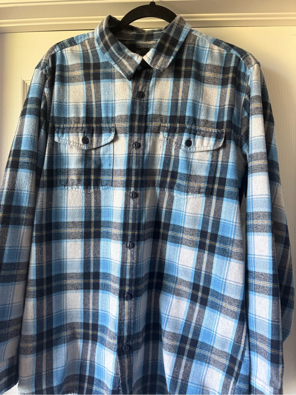 Burnside men’s Blue Plaid Button-Up Flannel Shirt